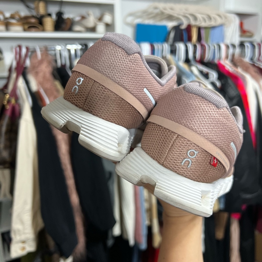 🔥🔥On Cloud Running Women's Blush Sneakers size 7 - Picture 3 of 9